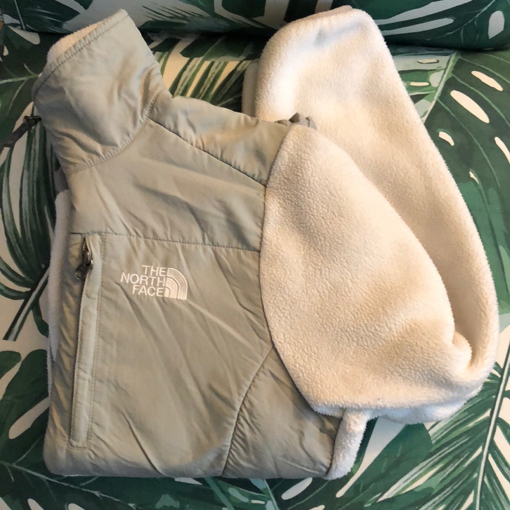 The North Face Fleece- Small
